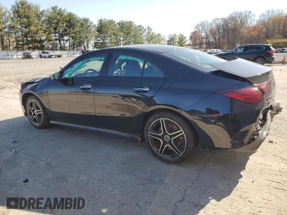 2024 Mercedes-Benz CLA 250 z VIN W1K5J4HB3RN457164, wystawiony jako Copart lot #52184165 z przebiegiem 23 405 mil mil oraz Szkoda całkowita • Salvage title. Historia ofert i sprzedaży dostępna na DreamBid. Obrazek 2.