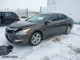 2013 Nissan Altima 2.5 SL with VIN 1N4AL3AP8DN541191, listed as a IAAI auction lot 41200461 with 125,409 mi miles. Bid and sale history available at carsss.com. Image 2.