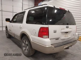 2005 Ford Expedition Eddie Bauer with VIN 1FMFU18505LA84794, listed as a IAAI auction lot 41651122 with 255,815 mi miles. Bid and sale history available at carsss.com. Image 3.