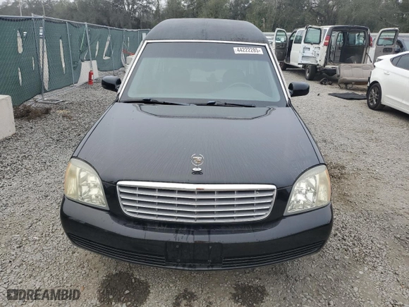 2005 Cadillac DTS Professional 1SH with VIN 1GEEH00Y25U500110, listed as a Copart auction lot 44222285 with 82,553 mi miles and Clean Title. Bid and sale history available at carsss.com. Image 5.