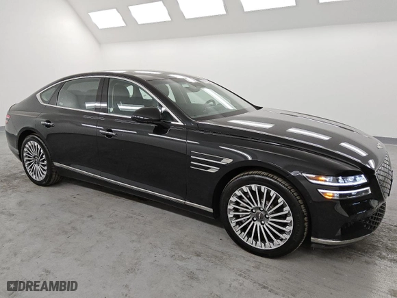 2023 Genesis Electrified G80 with VIN KMTGE4S16PU004345, listed as a Copart auction lot 42004295 with 2,832 mi miles and Clean Title. Bid and sale history available at carsss.com. Image 4.