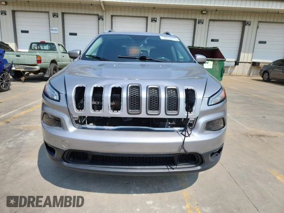 2016 Jeep Cherokee Altitude with VIN 1C4PJMCB5GW361408, listed as a Copart auction lot 58037875 with 134,808 mi miles and Salvage title. Bid and sale history available at DreamBid. Image 5.