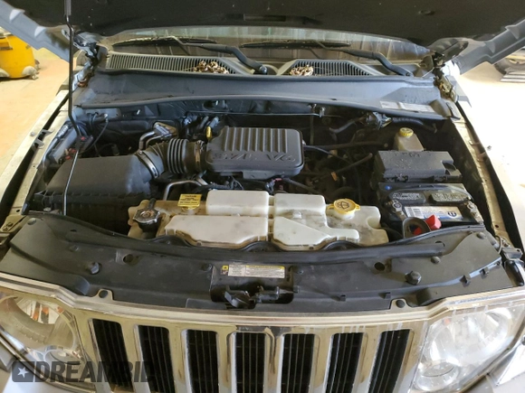 2008 Jeep Liberty Limited with VIN 1J8GN58K28W123335, listed as a Copart auction lot 42226855 with 137,677 mi miles and Salvage Title. Bid and sale history available at DreamBid. Image 12.