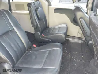 2014 Chrysler Town & Country Touring with VIN 2C4RC1BG0ER437492, listed as a IAAI auction lot 41981784 with 240,445 mi miles. Bid and sale history available at carsss.com. Image 8.