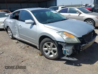 2009 Nissan Altima SL with VIN 1N4AL21E39N437062, listed as a IAAI auction lot 41990489 with 194,361 mi miles and . Bid and sale history available at DreamBid. Image 1.