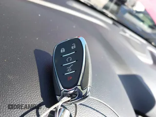 2019 Chevrolet Traverse RS z VIN 1GNERJKW7KJ297338, wystawiony jako IAAI lot #41813089 z przebiegiem 46 311 mil mil oraz . Historia ofert i sprzedaży dostępna na DreamBid. Obrazek 11.