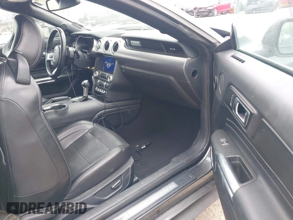 2019 Ford Mustang GT Premium с VIN 1FATP8FF1K5171791, выставлен на аукционе IAAI как лот 42043130 с пробегом 51 930 миль миль и . История ставок и продаж доступна на DreamBid. Изображение 5.