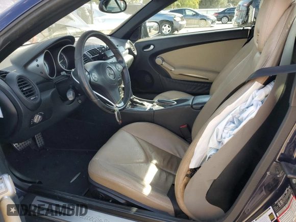 2009 Mercedes-Benz SLK-Class 3.0L with VIN WDBWK54F89F190333, listed as a Copart auction lot 47144815 with 93,222 mi miles and Salvage Title. Bid and sale history available at carsss.com. Image 7.
