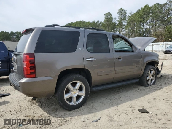 2013 Chevrolet Tahoe LT z VIN 1GNSKBE03DR181613, wystawiony jako Copart lot #49804675 z przebiegiem 227 939 mil mil oraz Szkoda całkowita • Salvage title. Historia ofert i sprzedaży dostępna na DreamBid. Obrazek 3.
