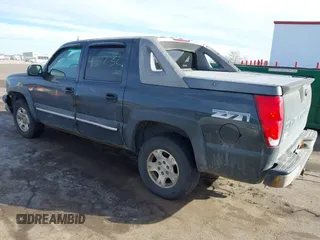 2004 Chevrolet Avalanche Z71 z VIN 3GNEK12T64G202024, wystawiony jako IAAI lot #41377032 z przebiegiem 214 844 mil mil oraz . Historia ofert i sprzedaży dostępna na DreamBid. Obrazek 3.