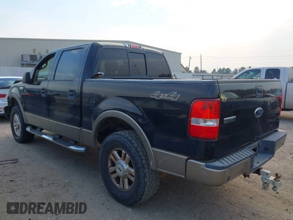 2004 Ford F-150 XLT with VIN 1FTPW14554KC93459, listed as a IAAI auction lot 41673091 with 239,519 mi miles. Bid and sale history available at carsss.com. Image 3.
