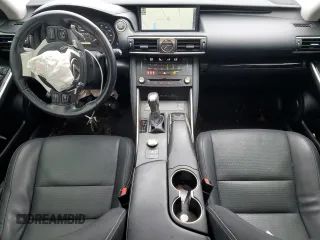 2018 Lexus IS 300 z VIN JTHC81D23J5031673, wystawiony jako Copart lot #48683295 z przebiegiem 51 985 mil mil oraz Szkoda całkowita • Salvage title. Historia ofert i sprzedaży dostępna na DreamBid. Obrazek 8.