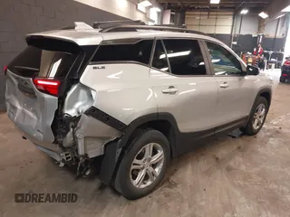 2021 GMC Terrain SLE z VIN 3GKALTEVXML374758, wystawiony jako IAAI lot #42243679 z przebiegiem 63 101 mil mil oraz . Historia ofert i sprzedaży dostępna na DreamBid. Obrazek 4.