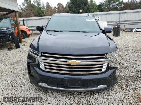 2022 Chevrolet Suburban High Country with VIN 1GNSKGKLXNR363841, listed as a Copart auction lot 84008044 with 42,053 mi miles and Salvage Title. Bid and sale history available at DreamBid. Image 5.