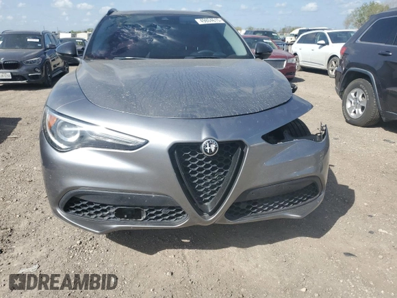 2021 Alfa Romeo Stelvio Ti z VIN ZASPAKBN5M7D20449, wystawiony jako Copart lot #49804615 z przebiegiem 46 127 mil mil oraz Szkoda całkowita • Salvage title. Historia ofert i sprzedaży dostępna na DreamBid. Obrazek 5.