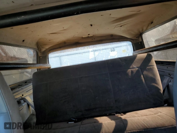 1995 Ford Bronco Eddie Bauer with VIN 1FMEU15N9SLA58190, listed as a Copart auction lot 47940965 with 290,948 mi miles and Clean title. Bid and sale history available at DreamBid. Image 10.