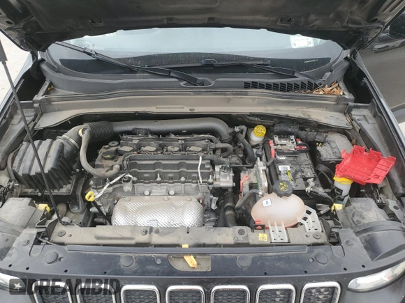 2021 Jeep Renegade Latitude with VIN ZACNJCBB1MPN23821, listed as a Copart auction lot 49639994 with 12,105 mi miles and Salvage title. Bid and sale history available at DreamBid. Image 11.