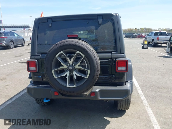 2024 Jeep Wrangler Willys с VIN 1C4RJXN68RW145341, выставлен на аукционе IAAI как лот 42107372 с пробегом 15 101 миль миль и . История ставок и продаж доступна на DreamBid. Изображение 16.