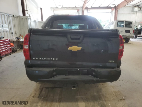 2010 Chevrolet Avalanche LTZ with VIN 3GNVKGE02AG255335, listed as a Copart auction lot 61613704 with 159,505 mi miles and Non Repairable. Bid and sale history available at carsss.com. Image 6.