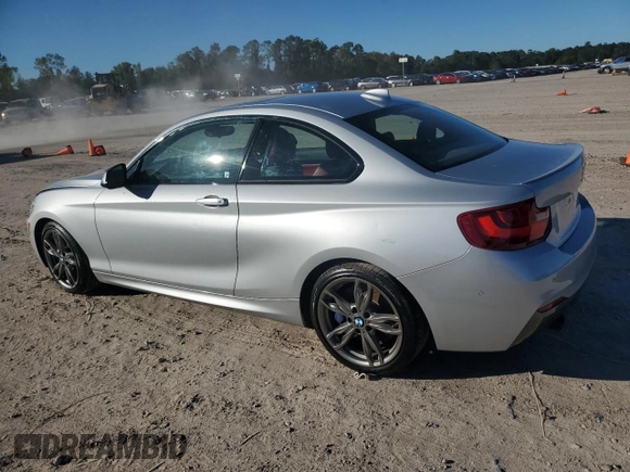2017 BMW M2 z VIN WBA2G1C53HV638725, wystawiony jako Copart lot #81986264 z przebiegiem 59 433 mil mil oraz Szkoda całkowita • Salvage title. Historia ofert i sprzedaży dostępna na DreamBid. Obrazek 2.