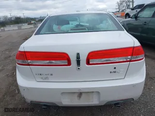 2010 Lincoln MKZ with VIN 3LNHL2GC2AR751653, listed as a IAAI auction lot 41844037 with 1 mi miles. Bid and sale history available at carsss.com. Image 16.