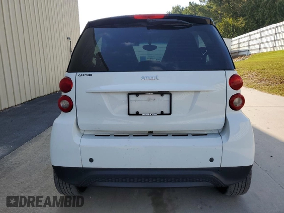 2015 Smart fortwo Passion with VIN WMEEJ3BA9FK806363, listed as a Copart auction lot 75024994 with 84,716 mi miles and Clean Title. Bid and sale history available at carsss.com. Image 6.