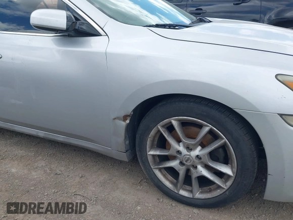 2014 Nissan Maxima SV z VIN 1N4AA5APXEC479159, wystawiony jako IAAI lot #42234950 z przebiegiem 187 187 mil mil oraz . Historia ofert i sprzedaży dostępna na DreamBid. Obrazek 12.