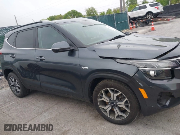2022 Kia Seltos EX z VIN KNDERCAA3N7237293, wystawiony jako IAAI lot #42363349 z przebiegiem 45 857 mil mil oraz . Historia ofert i sprzedaży dostępna na DreamBid. Obrazek 14.