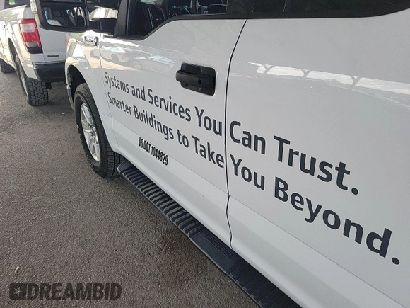 2020 Ford F-150 with VIN 1FTFX1C49LKD53369, listed as a IAAI auction lot 42725370 with 187,970 mi miles and . Bid and sale history available at DreamBid. Image 29.