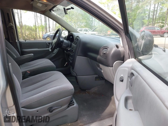 2007 Dodge Grand Caravan SE z VIN 1D4GP24R77B167228, wystawiony jako IAAI lot #42062853 z przebiegiem 133 659 mil mil oraz . Historia ofert i sprzedaży dostępna na DreamBid. Obrazek 5.