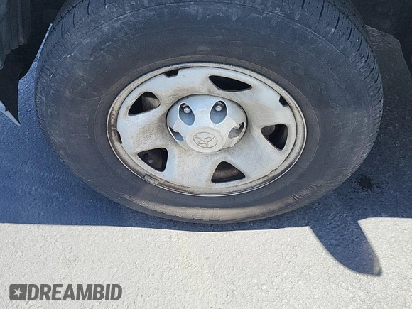 2019 Toyota Tacoma SR with VIN 5TFRX5GN1KX143485, listed as a IAAI auction lot 42763045 with 90,847 mi miles and . Bid and sale history available at DreamBid. Image 40.