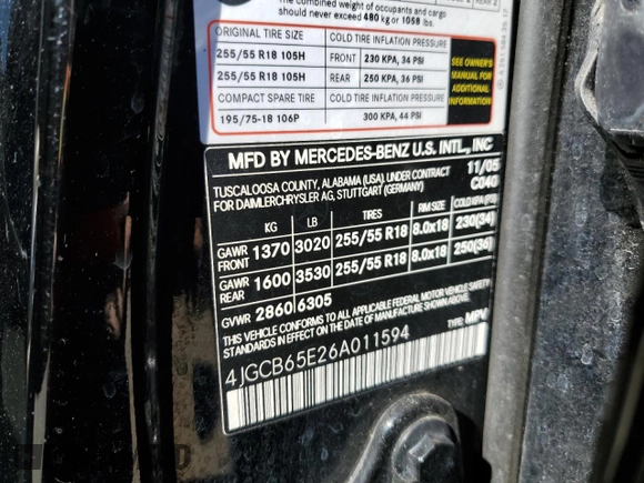 2006 Mercedes-Benz R 3.5L with VIN 4JGCB65E26A011594, listed as a Copart auction lot 52718575 with 132,167 mi miles and Salvage Title. Bid and sale history available at carsss.com. Image 14.
