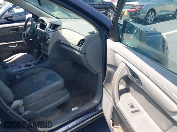 2016 Chevrolet Traverse LS z VIN 1GNKRFEDXGJ213319, wystawiony jako IAAI lot #42278916 z przebiegiem 170 028 mil mil oraz . Historia ofert i sprzedaży dostępna na DreamBid. Obrazek 5.