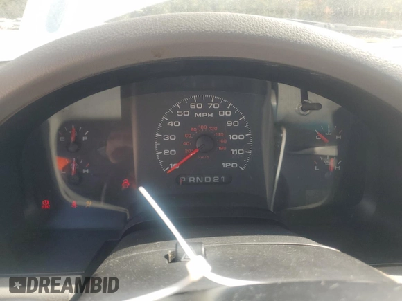 2006 Ford F-150 XL with VIN 1FTVX12546NB34957, listed as a Copart auction lot 76332404 with 238,778 mi miles and Clean title. Bid and sale history available at DreamBid. Image 9.