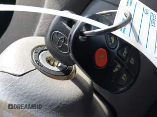 2007 Toyota Sienna XLE z VIN 5TDZK22C47S041176, wystawiony jako IAAI lot #42188204 z przebiegiem 205 203 mil mil oraz . Historia ofert i sprzedaży dostępna na DreamBid. Obrazek 11.