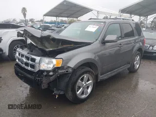 2010 Ford Escape Limited с VIN 1FMCU0EG8AKB81518, выставлен на аукционе IAAI как лот 41725893 с пробегом 142 640 миль миль и . История ставок и продаж доступна на DreamBid. Изображение 18.