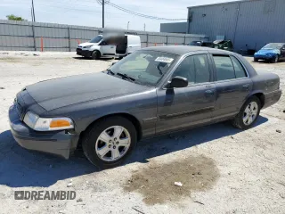2004 Ford Crown Victoria LX z VIN 2FAFP74W44X112942, wystawiony jako Copart lot #50484665 z przebiegiem 248 480 mil mil oraz Szkody całkowita. Historia ofert i sprzedaży dostępna na DreamBid. Obrazek 1.
