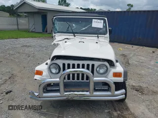 2005 Jeep Wrangler Unlimited with VIN 1J4FA44S65P368475, listed as a IAAI auction lot 42484636 with Not provided miles and . Bid and sale history available at DreamBid. Image 11.