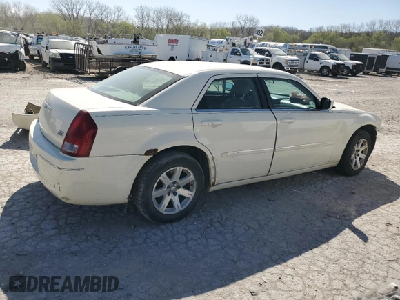 2006 Chrysler 300 Touring with VIN 2C3KA53G36H487943, listed as a Copart auction lot 52537405 with 218,918 mi miles and Salvage Title. Bid and sale history available at DreamBid. Image 3.