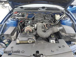 2007 Ford Mustang Deluxe with VIN 1ZVHT80N275215068, listed as a IAAI auction lot 41866367 with 174,791 mi miles. Bid and sale history available at carsss.com. Image 10.