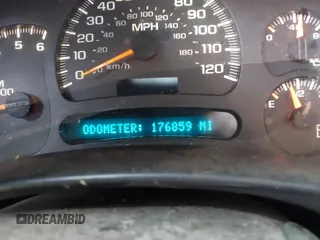 2004 Chevrolet Silverado 1500 LS with VIN 1GCEC19V54Z341512, listed as a IAAI auction lot 41930609 with 176,859 mi miles. Bid and sale history available at carsss.com. Image 7.