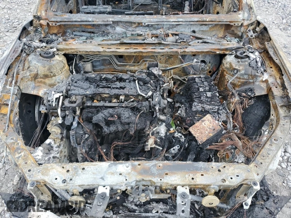 2023 Toyota Camry SE z VIN 4T1G11AK2PU170005, wystawiony jako Copart lot #41634675 z przebiegiem Nie podano mil oraz Nie do naprawy • Non repairable. Historia ofert i sprzedaży dostępna na DreamBid. Obrazek 11.