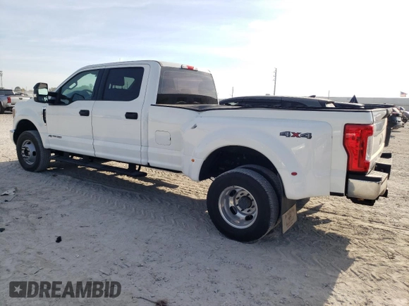 2019 Ford F-350 XL z VIN 1FT8W3DTXKEE56245, wystawiony jako Copart lot #50931435 z przebiegiem 103 396 mil mil oraz Czysty tytuł • Clean title. Historia ofert i sprzedaży dostępna na DreamBid. Obrazek 2.