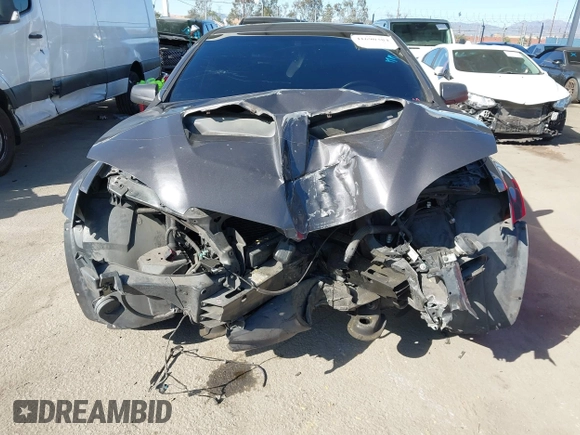 2008 Pontiac G8 z VIN 6G2ER57798L988697, wystawiony jako IAAI lot #41690384 z przebiegiem 166 798 mil mil oraz . Historia ofert i sprzedaży dostępna na DreamBid. Obrazek 13.
