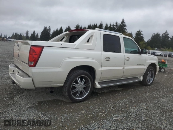 2005 Cadillac Escalade EXT z VIN 3GYEK62N45G133207, wystawiony jako Copart lot #54935685 z przebiegiem 131 962 mil mil oraz Szkoda całkowita • Salvage title. Historia ofert i sprzedaży dostępna na DreamBid. Obrazek 3.