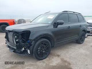 2024 Kia Telluride EX X-Line z VIN 5XYP3DGC5RG473610, wystawiony jako IAAI lot #41360858 z przebiegiem 13 825 mil mil oraz . Historia ofert i sprzedaży dostępna na DreamBid. Obrazek 2.