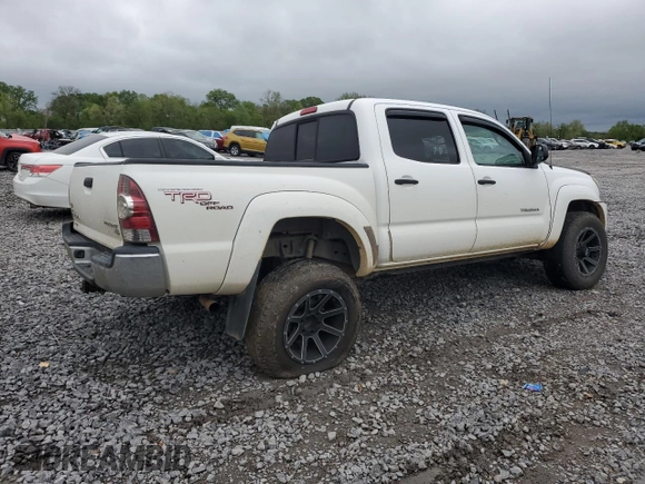 2011 Toyota Tacoma PreRunner with VIN 3TMJU4GN5BM113539, listed as a Copart auction lot 52208635 with 304,559 mi miles and Salvage Title. Bid and sale history available at DreamBid. Image 3.