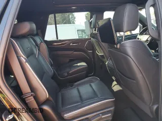2023 Cadillac Escalade RWD Premium Luxury z VIN 1GYS3BKL4PR395559, wystawiony jako Copart lot #48347285 z przebiegiem 3 818 mil mil oraz Szkoda całkowita • Salvage title. Historia ofert i sprzedaży dostępna na DreamBid. Obrazek 11.