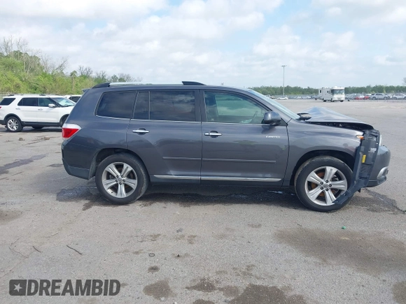 2011 Toyota Highlander Limited with VIN 5TDYK3EH8BS043420, listed as a IAAI auction lot 41936665 with 205,590 mi miles and . Bid and sale history available at DreamBid. Image 13.