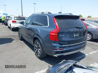 2019 Volvo XC90 Momentum с VIN YV4A22PKXK1441050, выставлен на аукционе IAAI как лот 42555612 с пробегом 67 864 миль миль и . История ставок и продаж доступна на DreamBid. Изображение 3.